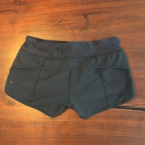 WATERPROOF Lululemon Speed Shorts Black Size 6
